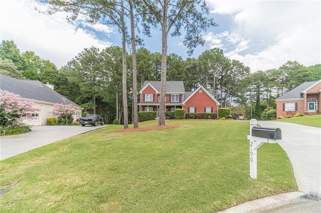 4 bedroom, 3 bathroom, 2,666 sq ft single family residence for sale at 2190 Rosie Lane, Snellville, GA 30078 — photo 2