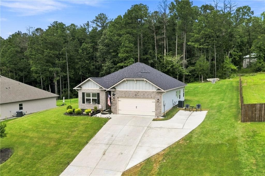 3 bedroom, 2 bathroom, 2,105 sq ft single family residence for sale at 173 Bramlett Ridge Drive, Dallas, GA 30157