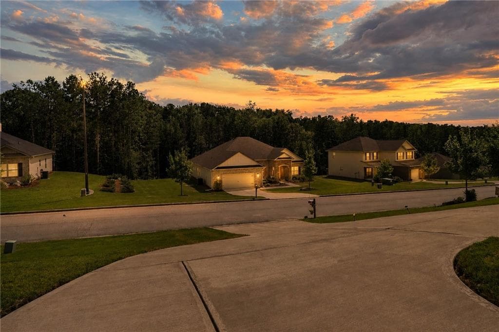 3 bedroom, 2 bathroom, 2,105 sq ft single family residence for sale at 173 Bramlett Ridge Drive, Dallas, GA 30157 — photo 2