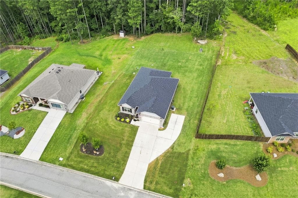 3 bedroom, 2 bathroom, 2,105 sq ft single family residence for sale at 173 Bramlett Ridge Drive, Dallas, GA 30157 — photo 5