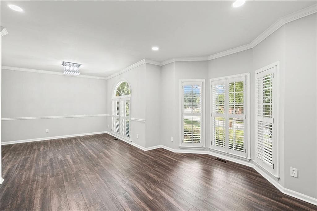 6 bedroom, 4 bathroom, 3,484 sq ft single family residence for rent at 11355 Vedrines Drive, Alpharetta, GA 30022 for $4,000 a month — photo 8