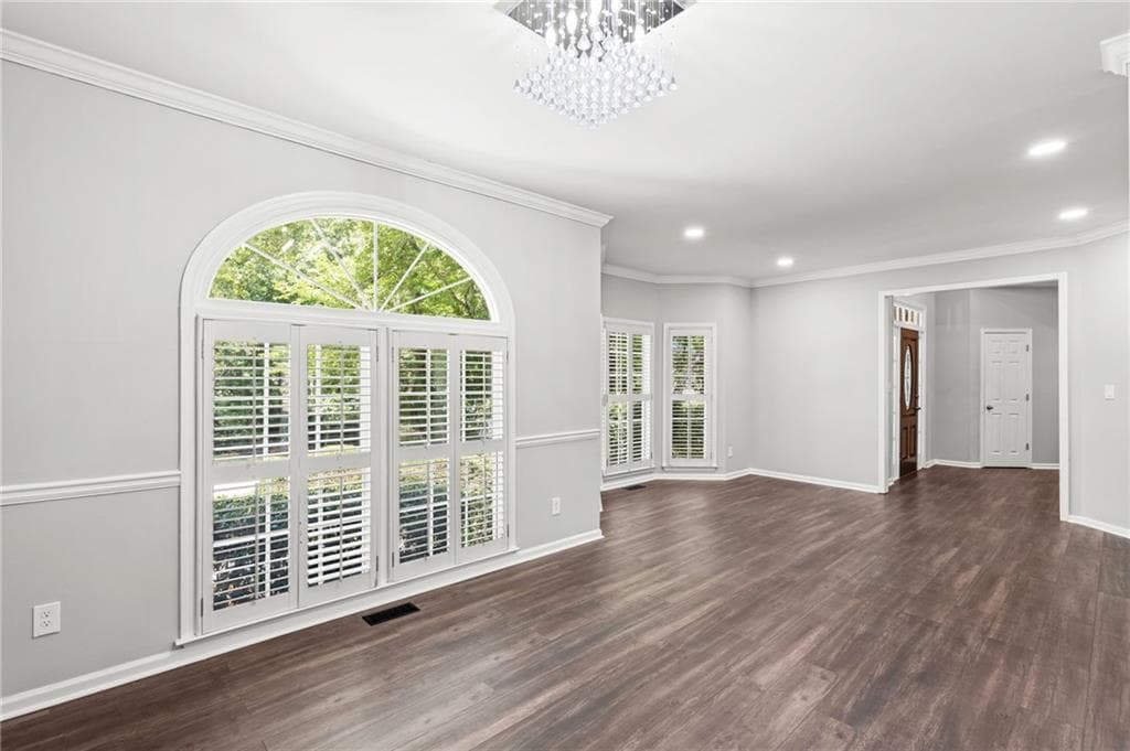 6 bedroom, 4 bathroom, 3,484 sq ft single family residence for rent at 11355 Vedrines Drive, Alpharetta, GA 30022 for $4,000 a month — photo 9