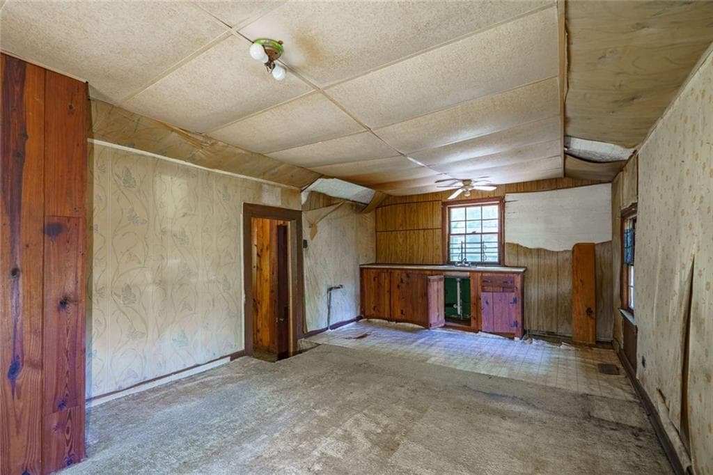 4 bedroom, 2 bathroom, 1,847 sq ft single family residence for sale at 3240 Benjamin E Mays Drive, Atlanta, GA 30311 — photo 8