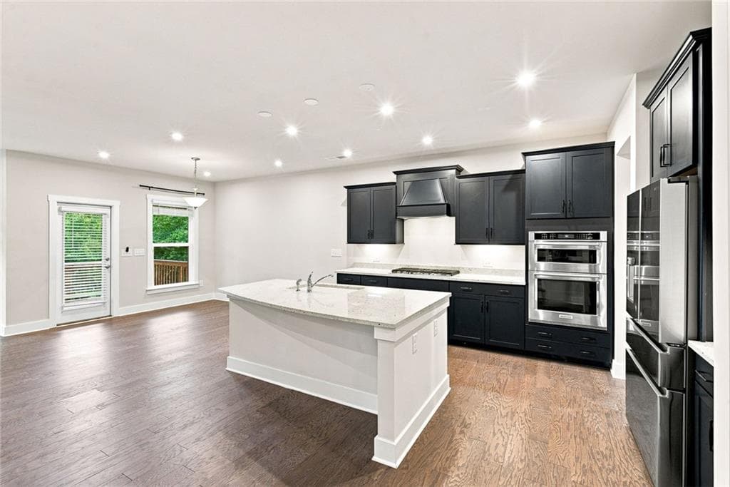 5 bedroom, 4 bathroom, 5,020 sq ft single family residence for rent at 411 Riverclub Road, Acworth, GA 30101 for $3,200 a month — photo 4