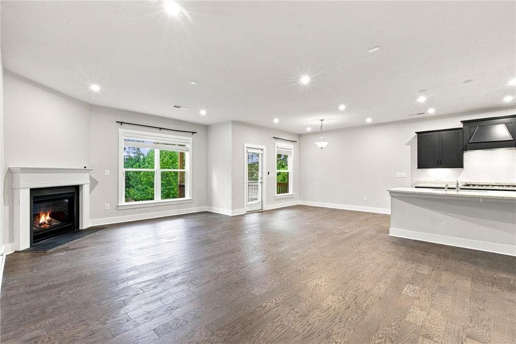 5 bedroom, 4 bathroom, 5,020 sq ft single family residence for rent at 411 Riverclub Road, Acworth, GA 30101 for $3,200 a month — photo 6