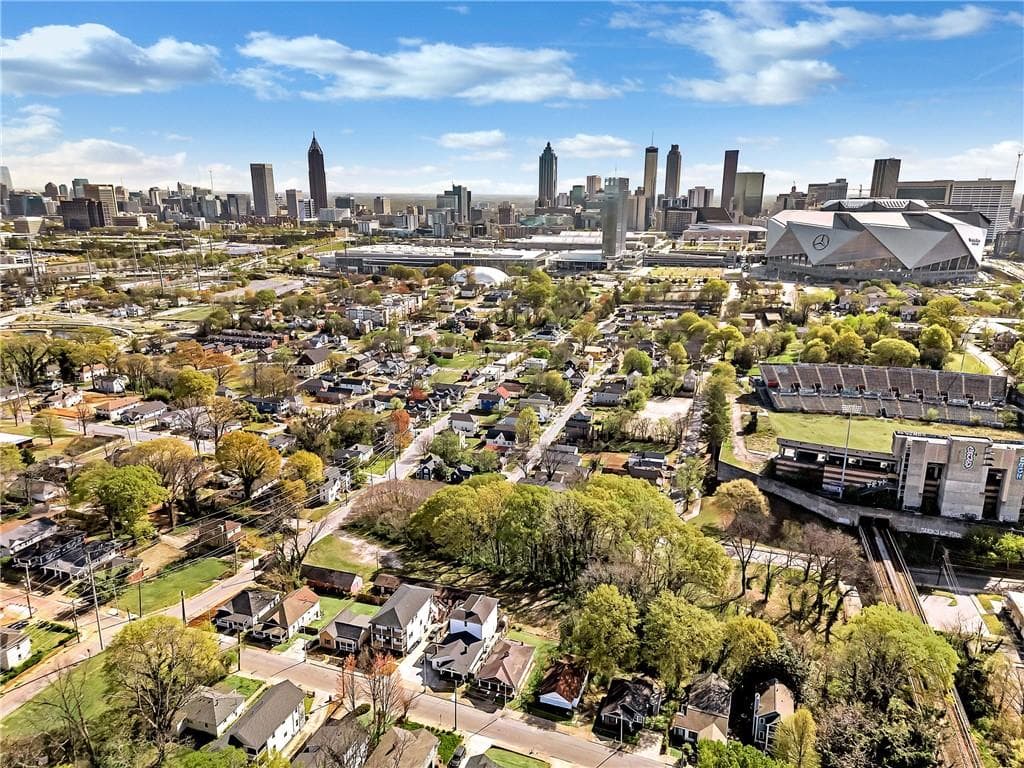 3 bedroom, 3 bathroom, 1,179 sq ft single family residence for rent at 115 Griffin Street, Atlanta, GA 30314 for $2,695 a month — photo 4