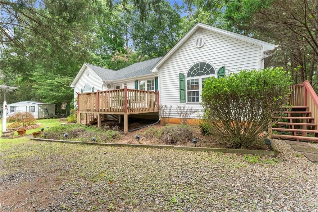 4 bedroom, 3 bathroom, 1,787 sq ft single family residence under contract at 6140 Henry Smith Road, Murrayville, GA 30564 — photo 10