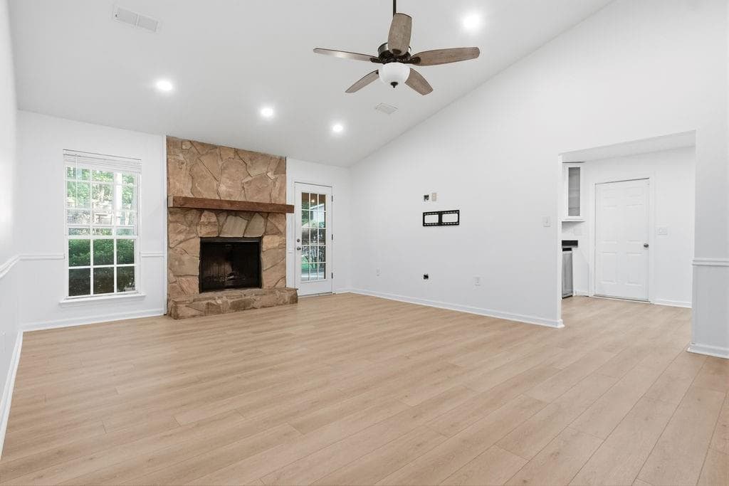 3 bedroom, 2 bathroom, 1,408 sq ft single family residence under contract at 3617 Parkside Court, Peachtree Corners, GA 30092 — photo 7