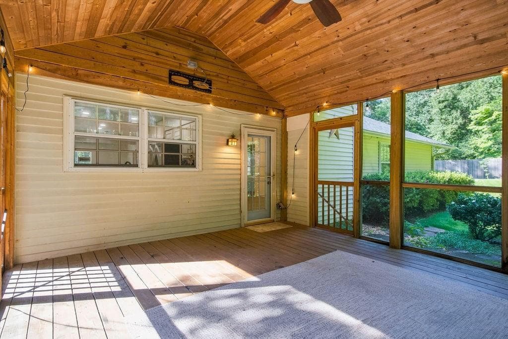 3 bedroom, 2 bathroom, 1,408 sq ft single family residence under contract at 3617 Parkside Court, Peachtree Corners, GA 30092 — photo 10