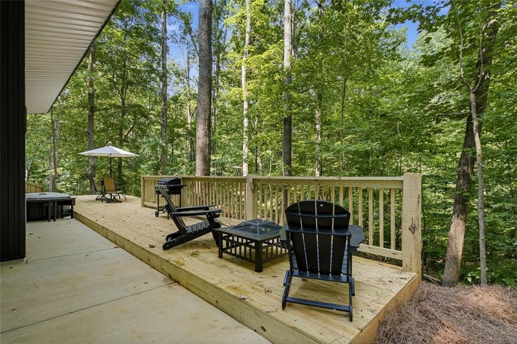 2 bedroom, 2 bathroom, 900 sq ft single family residence for rent at 3203 Navajo Circle, Gainesville, GA 30501 for $2,500 a month — photo 5