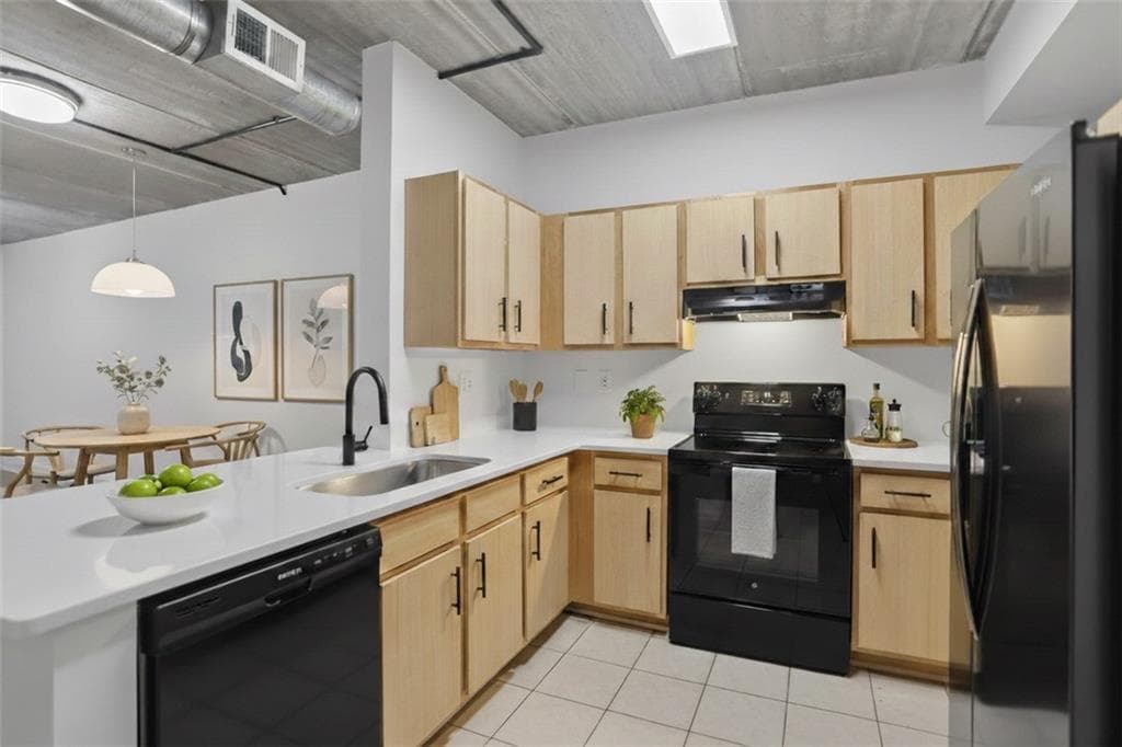 1 bedroom, 1 bathroom, 1,094 sq ft condominium for sale at 800 Peachtree Street 2104, Atlanta, GA 30308 — photo 5