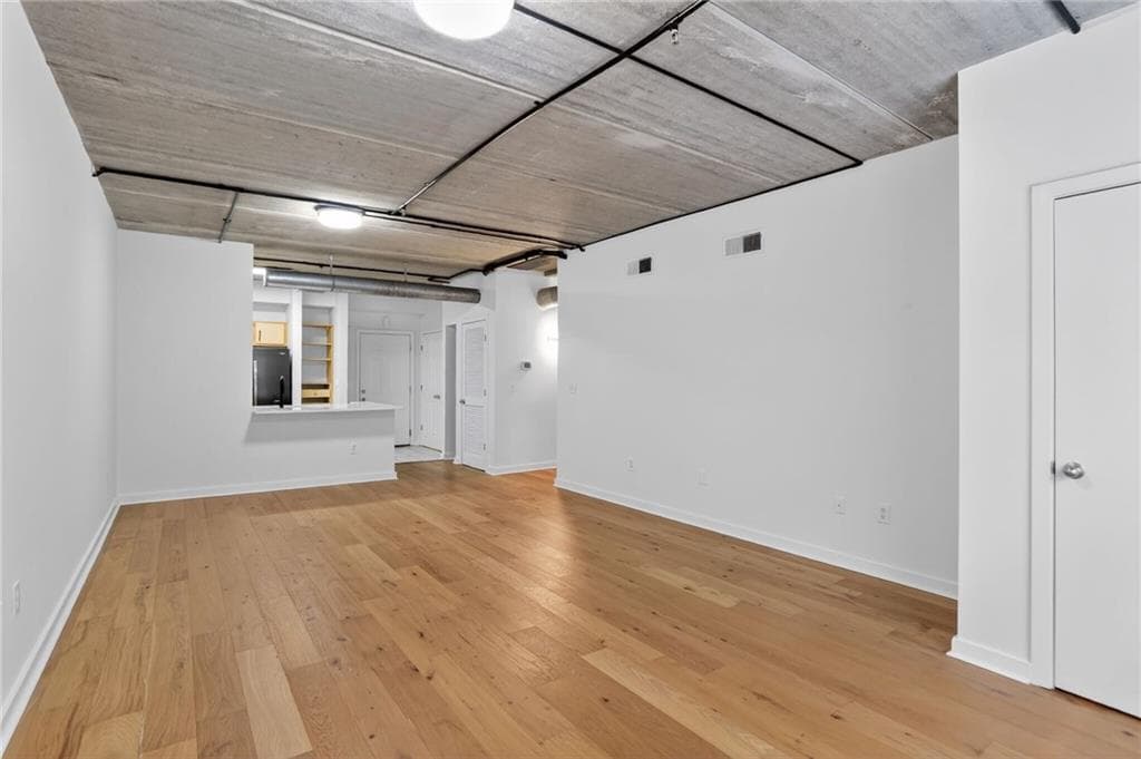 1 bedroom, 1 bathroom, 1,094 sq ft condominium for sale at 800 Peachtree Street 2104, Atlanta, GA 30308 — photo 10