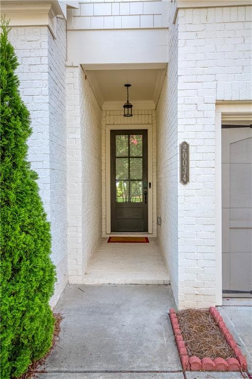4 bedroom, 4 bathroom, 2,802 sq ft townhouse under contract at 20034 Windalier Way, Roswell, GA 30076 — photo 2