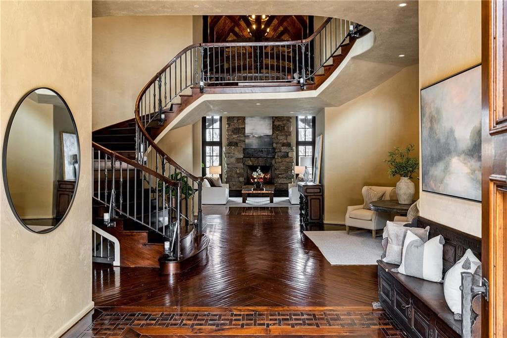 5 bedroom, 9 bathroom, 18,533 sq ft single family residence for sale at 550 Blue Heron Way, Milton, GA 30004 — photo 8