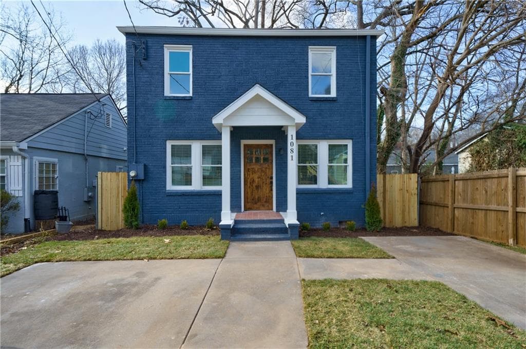 3 bedroom, 3 bathroom, 1,344 sq ft single family residence for sale at 1081 Smith Street, Atlanta, GA 30310