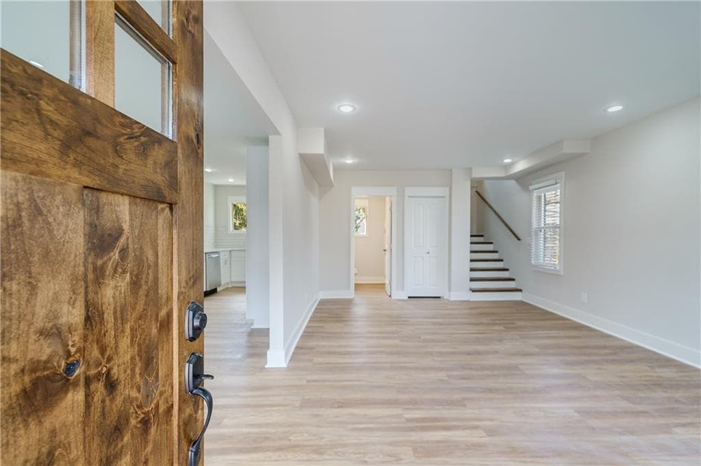 3 bedroom, 3 bathroom, 1,344 sq ft single family residence for sale at 1081 Smith Street, Atlanta, GA 30310 — photo 2