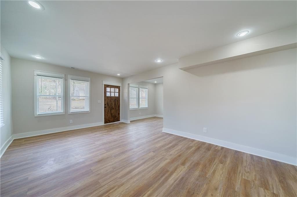 3 bedroom, 3 bathroom, 1,344 sq ft single family residence for sale at 1081 Smith Street, Atlanta, GA 30310 — photo 5