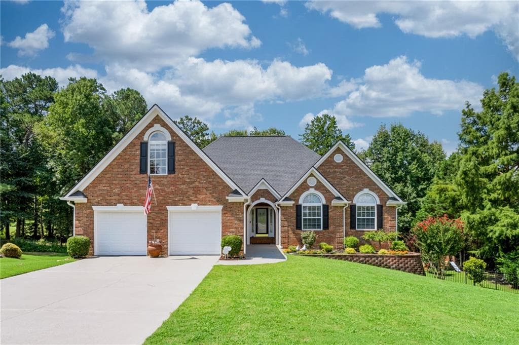 5 bedroom, 4 bathroom, 4,179 sq ft single family residence for sale at 637 Glen Valley Way, Dacula, GA 30019