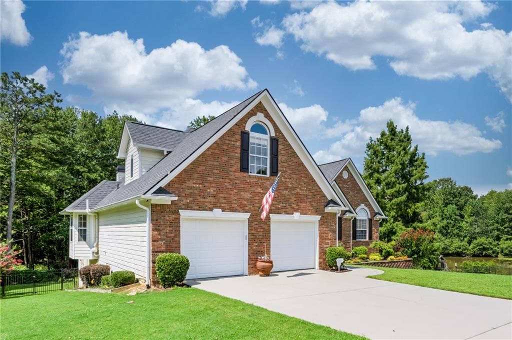 5 bedroom, 4 bathroom, 4,179 sq ft single family residence for sale at 637 Glen Valley Way, Dacula, GA 30019 — photo 5
