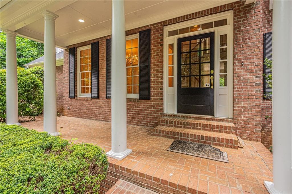 6 bedroom, 5 bathroom, 3,121 sq ft single family residence for sale at 125 Lake Laurel Drive, Dahlonega, GA 30533 — photo 7
