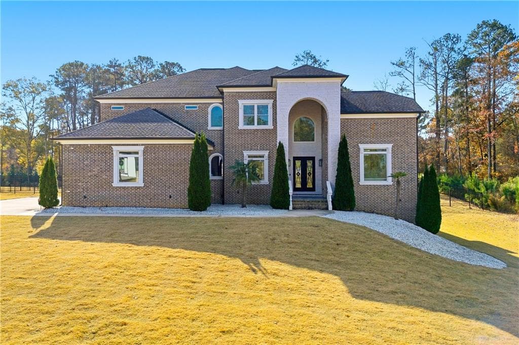 6 bedroom, 6 bathroom, 7,624 sq ft single family residence for sale at 1616 Palmilla Way, Stockbridge, GA 30281 — photo 1 of 50