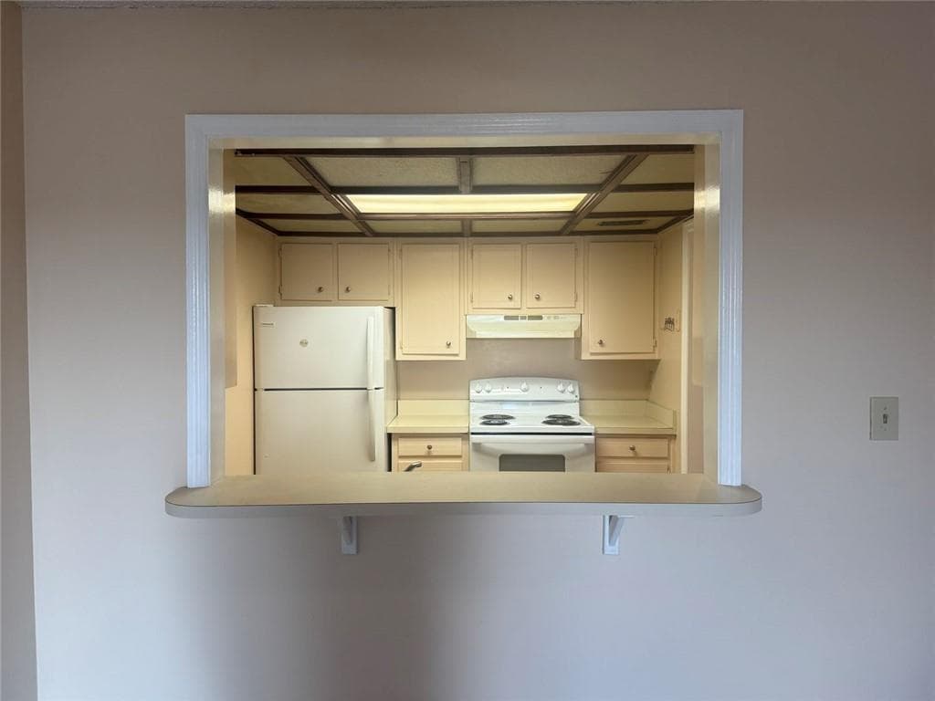 2 bedroom, 2 bathroom, 1,024 sq ft condominium for rent at 3730 Old Flowery Branch Road J-1, Oakwood, GA 30566 for $1,350 a month — photo 6