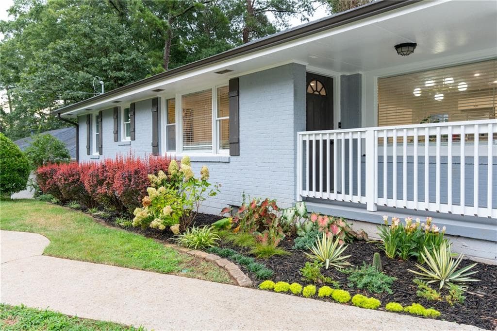 3 bedroom, 3 bathroom, 1,409 sq ft single family residence for sale at 1988 Mark Trail, Decatur, GA 30032 — photo 2