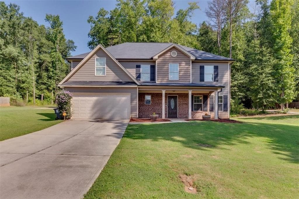 4 bedroom, 3 bathroom, 2,601 sq ft single family residence for sale at 659 Peachtree Road, Jefferson, GA 30549