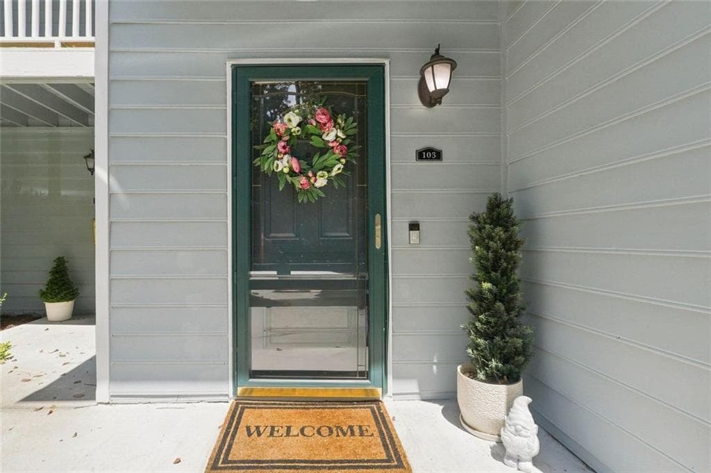 1 bedroom, 1 bathroom, 1,214 sq ft condominium for sale at 3940 Riverlook Parkway 103, Marietta, GA 30067