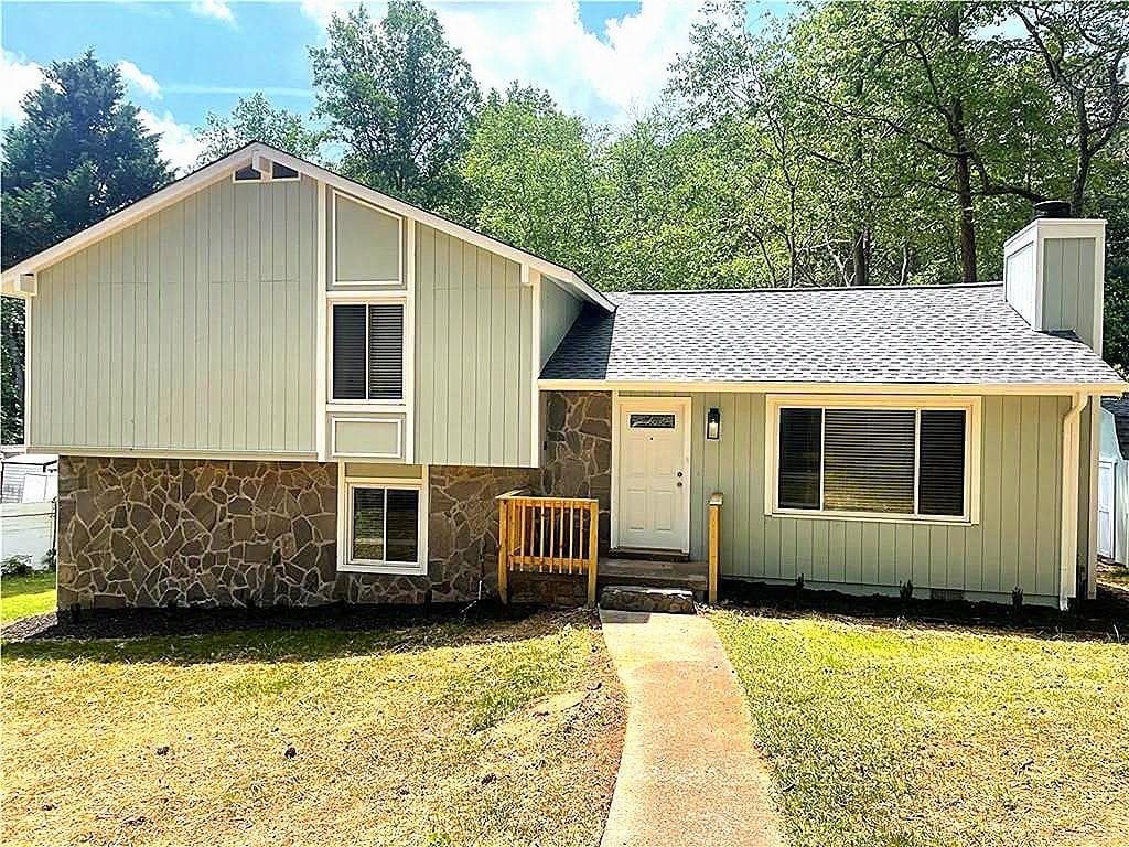 4 bedroom, 2 bathroom, 1,204 sq ft single family residence for rent at 3205 Brownlee Way, Lawrenceville, GA 30044 for $2,499 a month — photo 2
