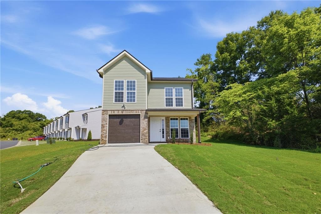3 bedroom, 3 bathroom, 1,600 sq ft single family residence for sale at 305 Legacy Lane, Calhoun, GA 30701 — photo 2