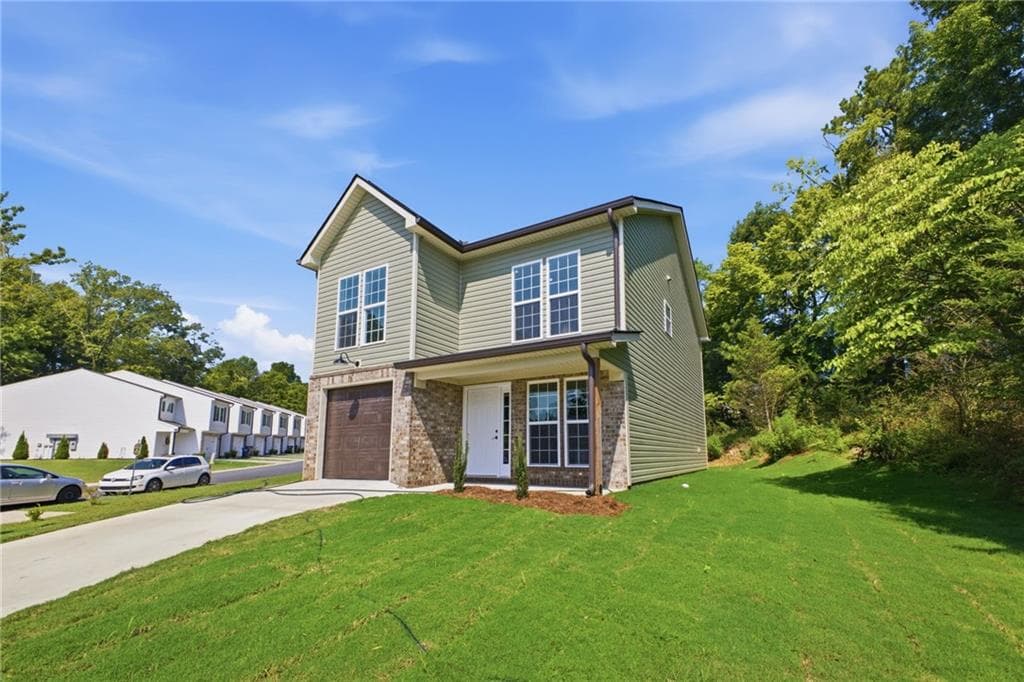 3 bedroom, 3 bathroom, 1,600 sq ft single family residence for sale at 305 Legacy Lane, Calhoun, GA 30701 — photo 3