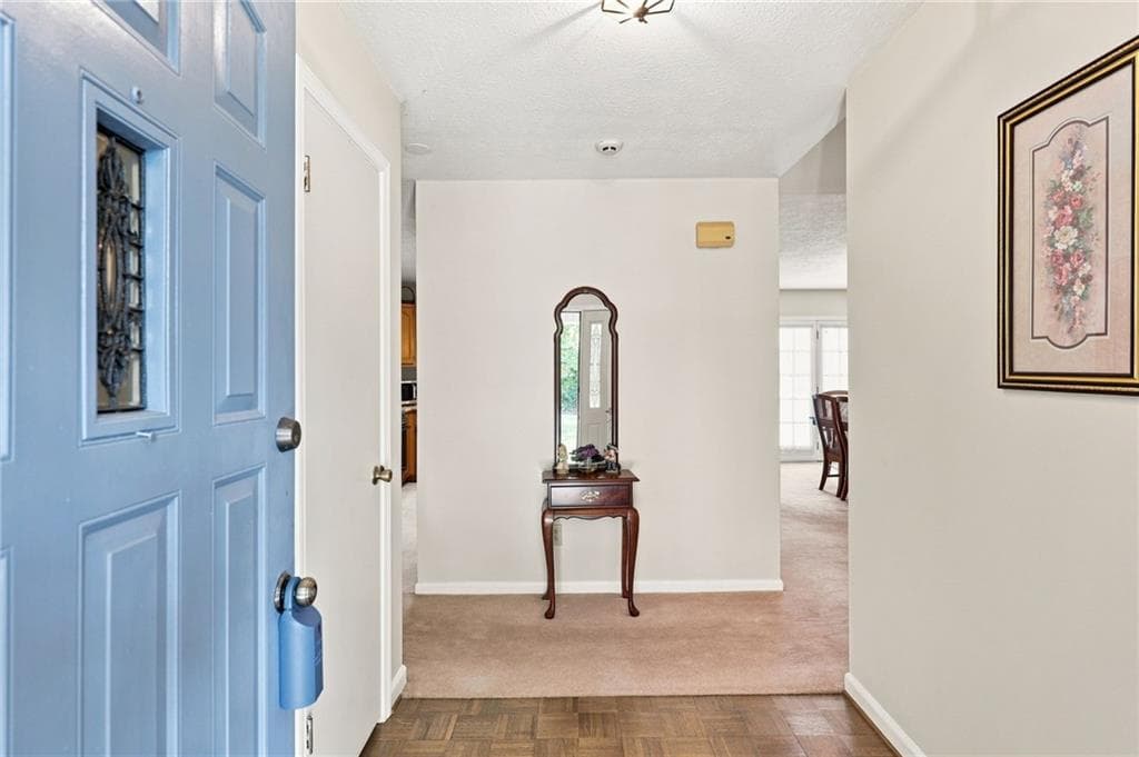 3 bedroom, 2 bathroom, 1,664 sq ft single family residence under contract at 2994 Glen Haven Drive, Gainesville, GA 30504 — photo 8