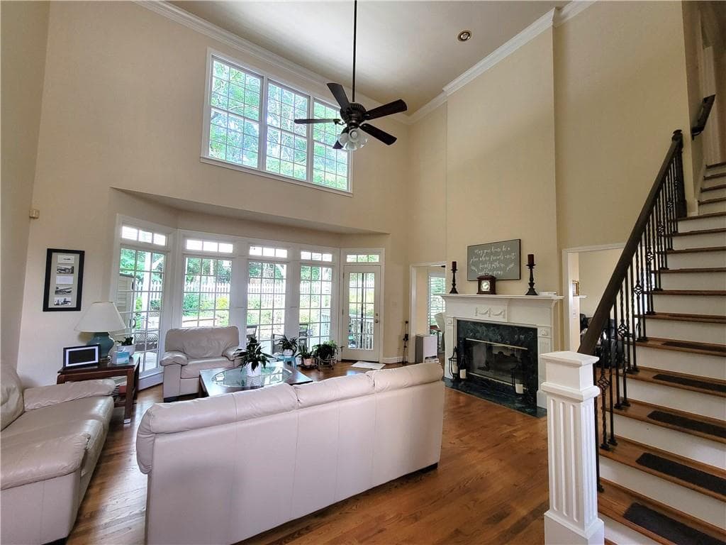 4 bedroom, 3 bathroom, 3,044 sq ft single family residence for sale at 2825 Gleneagles Pointe, Alpharetta, GA 30005 — photo 7