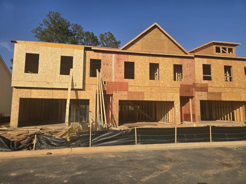 3 bedroom, 3 bathroom, 1,872 sq ft townhouse for sale at 3375 Thurgood Court, Snellville, GA 30078 — photo 6