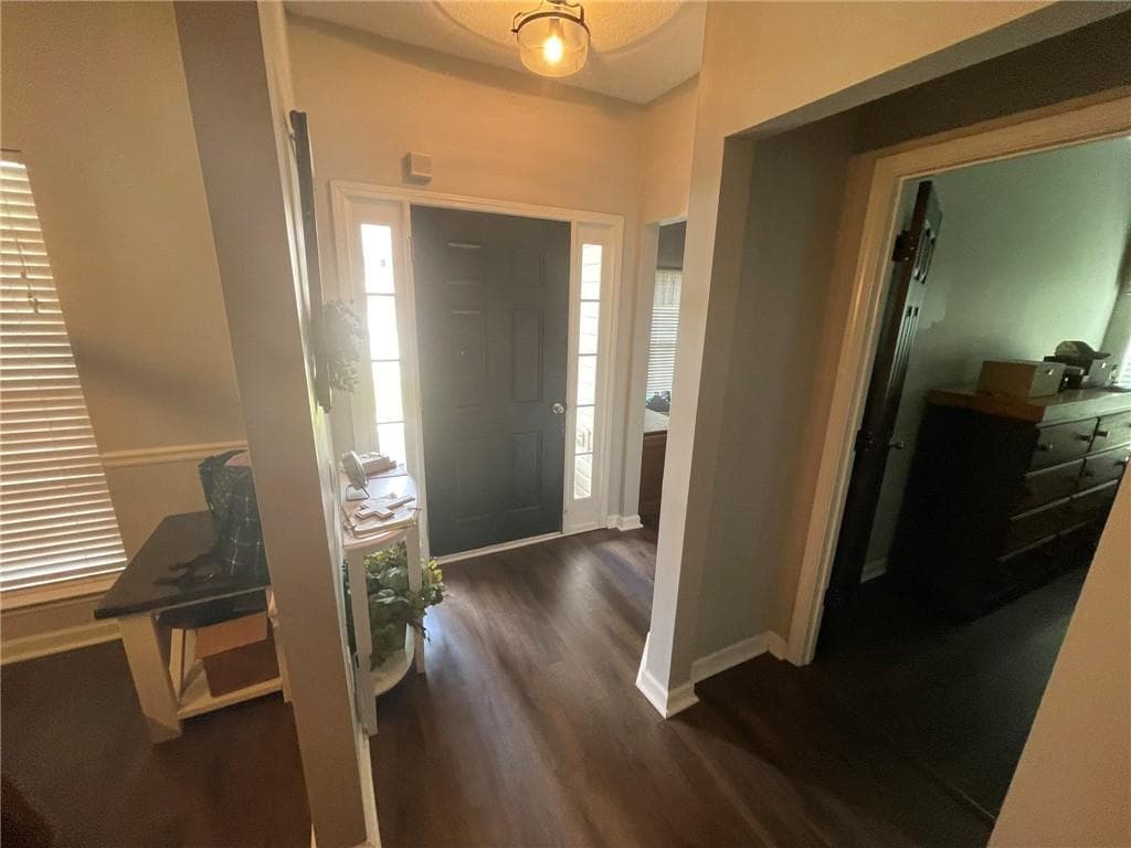 3 bedroom, 2 bathroom, 1,705 sq ft single family residence for sale at 205 Stagecoach Pass, Temple, GA 30179 — photo 6