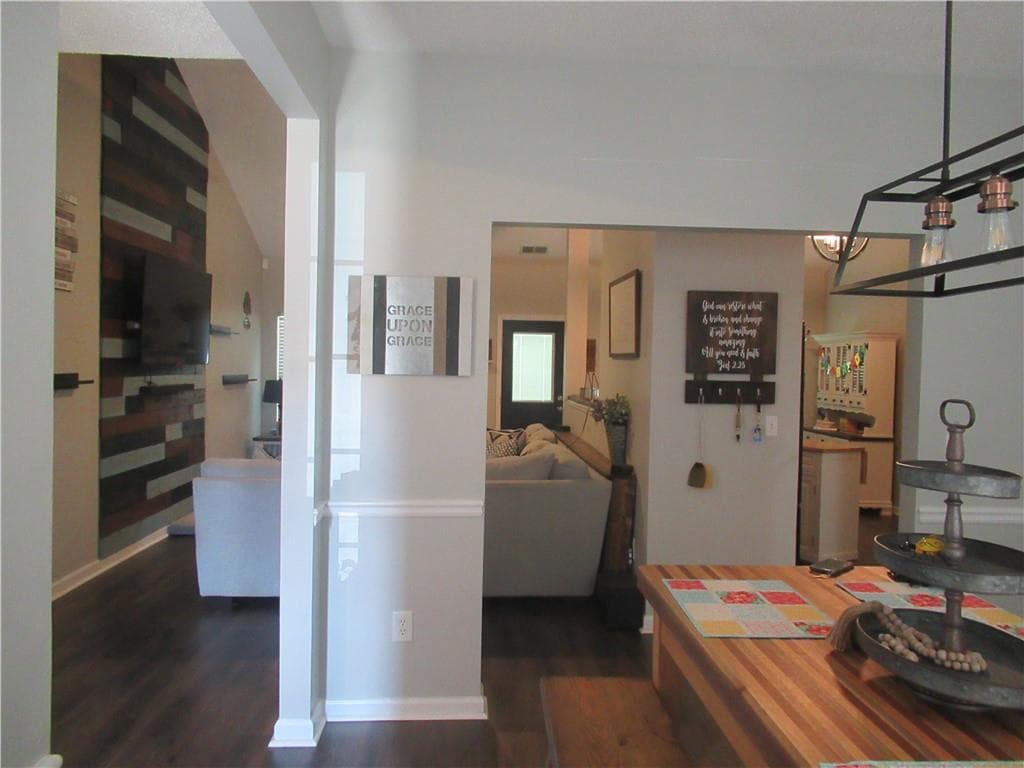 3 bedroom, 2 bathroom, 1,705 sq ft single family residence for sale at 205 Stagecoach Pass, Temple, GA 30179 — photo 10