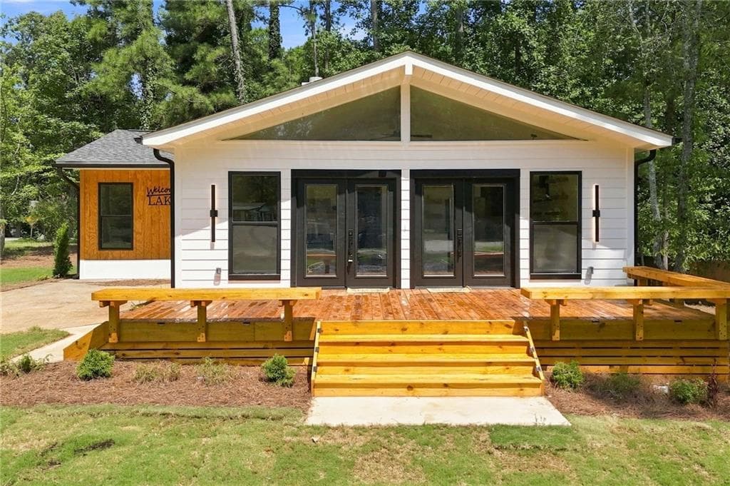 3 bedroom, 2 bathroom, 1,365 sq ft single family residence for sale at 400 Cottonwood Drive, Woodstock, GA 30189 — photo 3