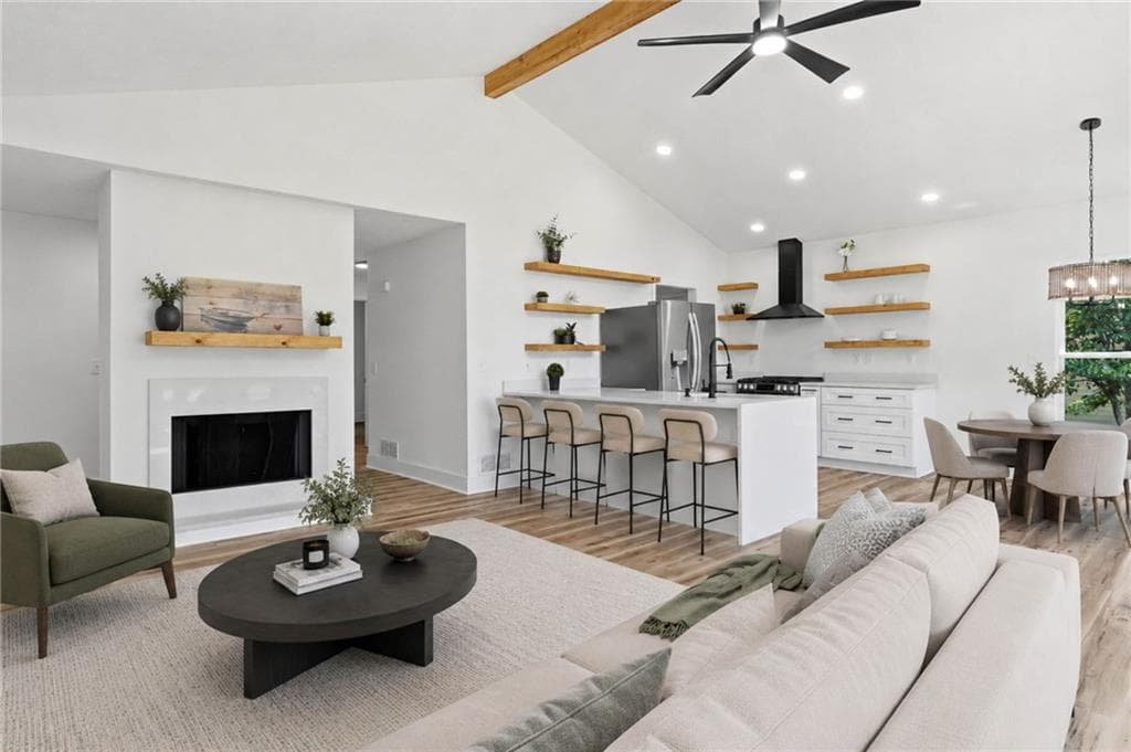 3 bedroom, 2 bathroom, 1,365 sq ft single family residence for sale at 400 Cottonwood Drive, Woodstock, GA 30189 — photo 6
