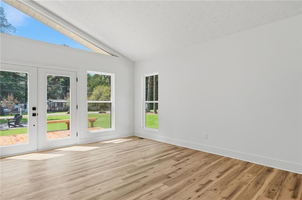 3 bedroom, 2 bathroom, 1,365 sq ft single family residence for sale at 400 Cottonwood Drive, Woodstock, GA 30189 — photo 10