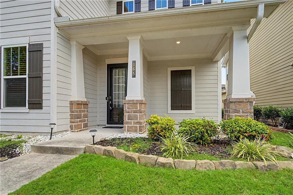 4 bedroom, 3 bathroom, 2,397 sq ft single family residence for rent at 165 Mansfield Drive, Fayetteville, GA 30214 for $2,800 a month — photo 2
