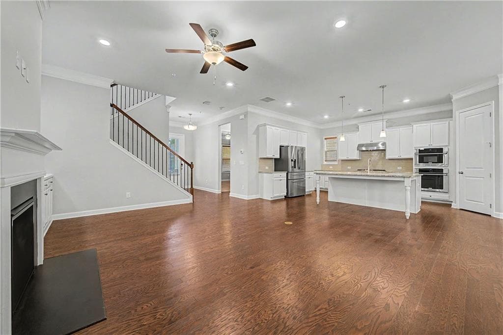 4 bedroom, 3 bathroom, 2,397 sq ft single family residence for rent at 165 Mansfield Drive, Fayetteville, GA 30214 for $2,800 a month — photo 7