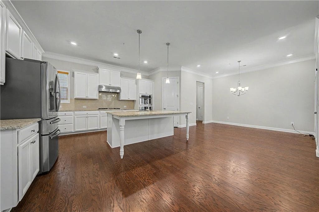 4 bedroom, 3 bathroom, 2,397 sq ft single family residence for rent at 165 Mansfield Drive, Fayetteville, GA 30214 for $2,800 a month — photo 9