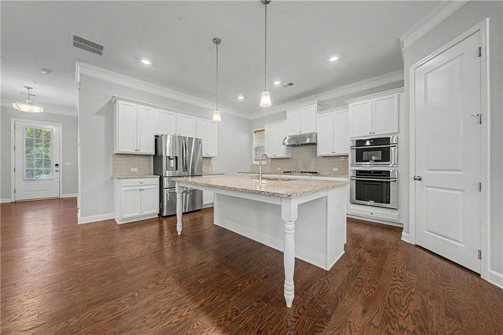 4 bedroom, 3 bathroom, 2,397 sq ft single family residence for rent at 165 Mansfield Drive, Fayetteville, GA 30214 for $2,800 a month — photo 10