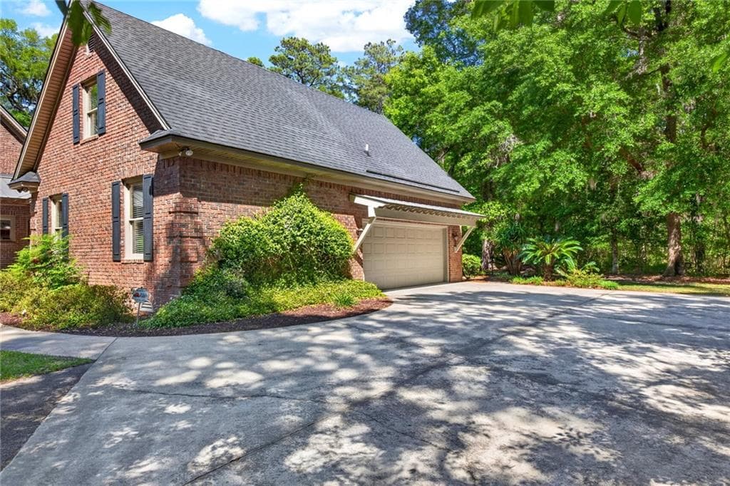 4 bedroom, 4 bathroom, 3,484 sq ft single family residence for sale at 477 Buckland Hall Road, Richmond Hill, GA 31324 — photo 2