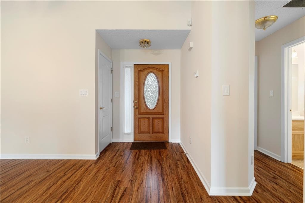 2 bedroom, 2 bathroom, 2,023 sq ft single family residence for sale at 235 Prominent Loop, Mcdonough, GA 30253 — photo 7