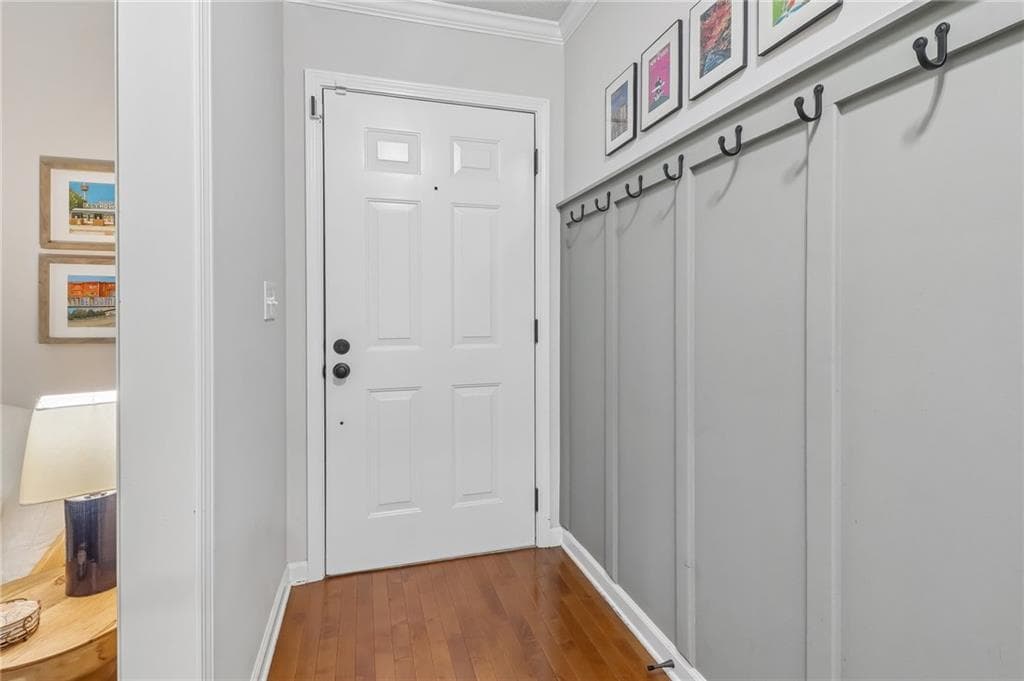 6 bedroom, 3 bathroom, 2,345 sq ft single family residence for sale at 1910 Fernwood Drive, Lawrenceville, GA 30043 — photo 9