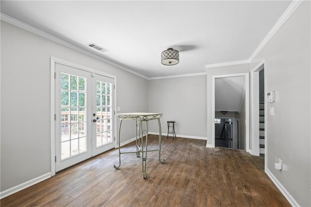 5 bedroom, 2 bathroom, 2,720 sq ft single family residence for sale at 192 Summit Street, Cornelia, GA 30531 — photo 6