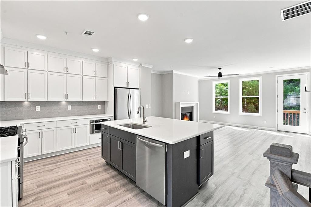 4 bedroom, 4 bathroom, 2,676 sq ft townhouse for sale at 238 Retreat Lane, Canton, GA 30114 — photo 8