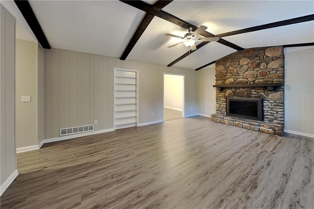 3 bedroom, 2 bathroom, 2,088 sq ft single family residence for rent at 6659 Kellogg Drive, Acworth, GA 30102 for $2,100 a month — photo 2